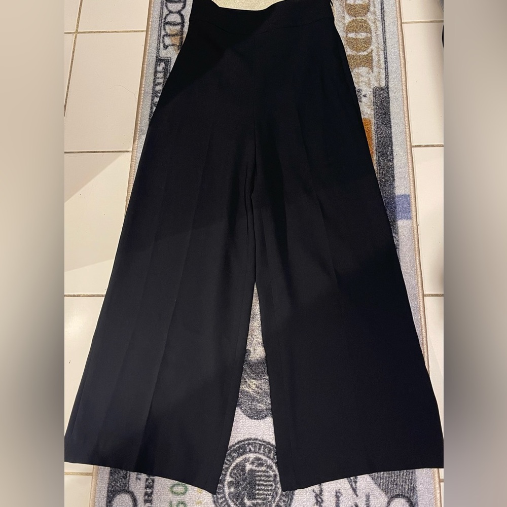 Black trousers
